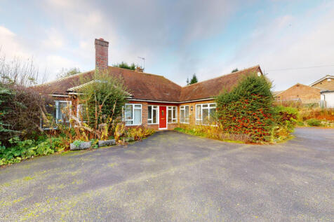 Red Hill, Wateringbury, Maidstone... 3 bed bungalow for sale