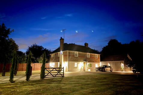 Lower Vicarage Road, Kennington, TN24... 4 bed detached house for sale