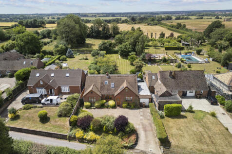 Kingsford Street, Mersham TN25 6PE 4 bed detached house for sale
