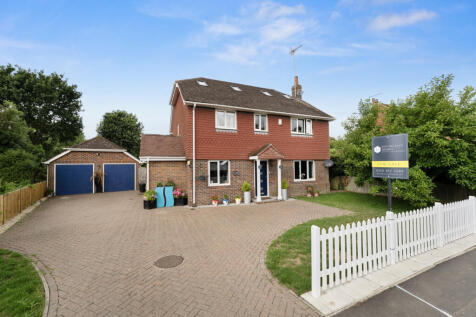 Lower Road, Woodchurch, TN26 3SG 5 bed detached house for sale