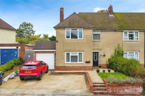 Knights Way, Reading RG4 4 bed end of terrace house for sale
