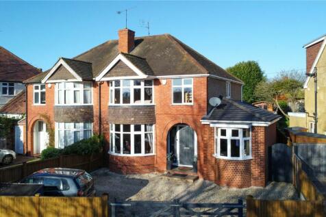 4 bedroom semi-detached house for sale