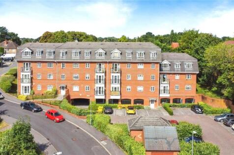 Ruskin, Caversham RG4 2 bed apartment for sale