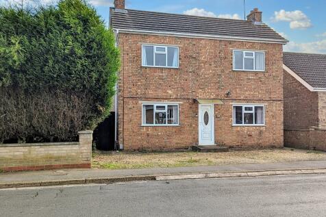 2 bedroom detached house for sale