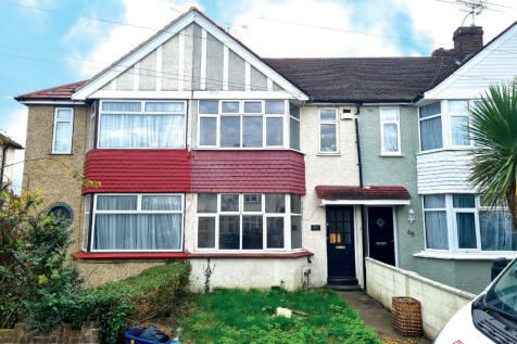 3 bedroom terraced house for sale