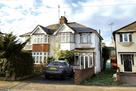 4 bedroom semi-detached house for sale