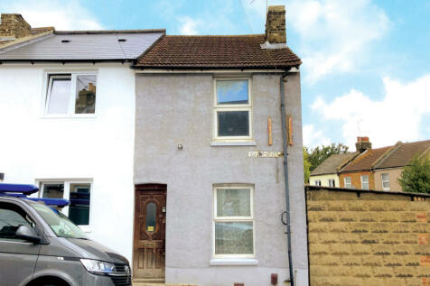 2 bedroom end of terrace house for sale