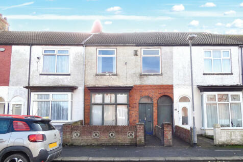 4 bedroom terraced house for sale