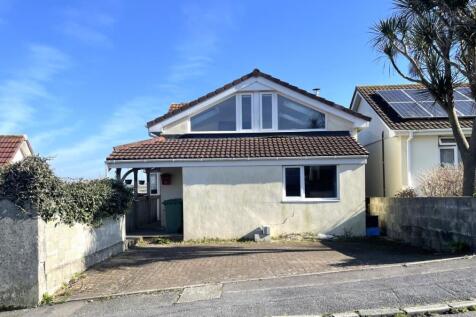 The Annexe, 38 Dracaena Crescent... 5 bed detached house for sale