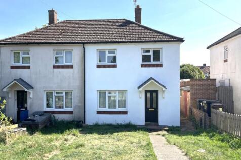 17 Hillary Road, Thetford, IP24 3DP 2 bed semi