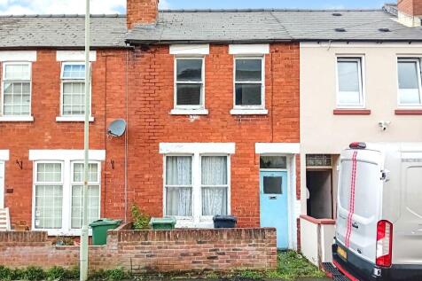 16 Richmond Avenue, Gloucester, GL4 4NN 3 bed terraced house for sale