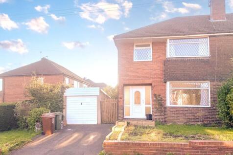 1 Cyprus Avenue, Wakefield, WF1 2RT 3 bed semi