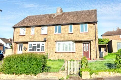 34 Queens Road, Ware, SG12 7DN 3 bed semi