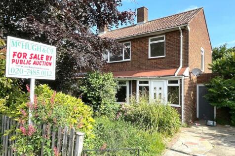 33 Kenilworth Drive, Borehamwood, WD6... 3 bed terraced house for sale