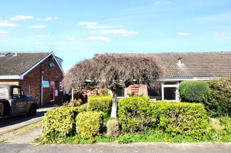 3 bedroom semi-detached bungalow for sale