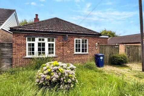 2 The Bungalows, Gull Road, Guyhirn... 2 bed detached bungalow for sale