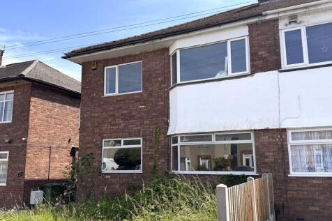 173 Rodway Road, Patchway, Bristol... 2 bed flat for sale