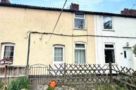 30 Main Road, Barnstone, Nottingham... 2 bed terraced house for sale