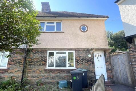 8 Pine View, Platt, Sevenoaks, Kent... 3 bed end of terrace house for sale