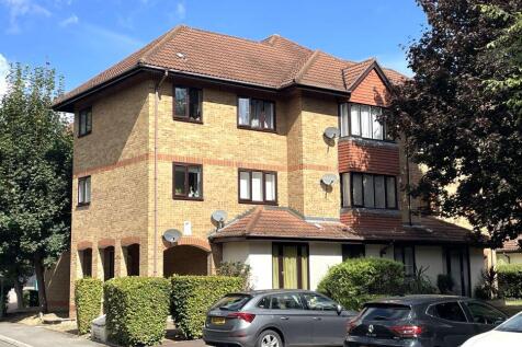 225 Orchard Grove, Crystal Palace... 1 bed flat for sale