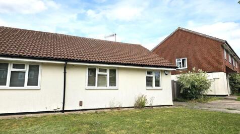 3 bedroom semi-detached bungalow for sale