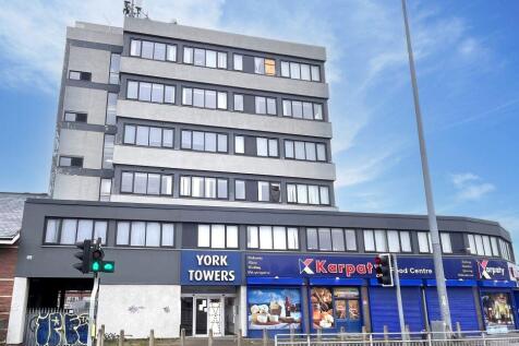 Flat 25 York Towers, 383 York Road... 1 bed flat for sale