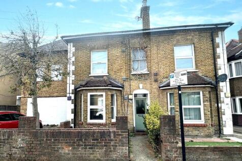 Flat (A), 28 Hibernia Road, Hounslow... 1 bed flat for sale