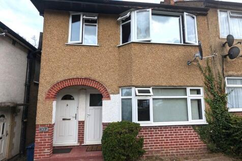 105 Connell Crescent, Ealing, W5 3BJ 1 bed maisonette for sale
