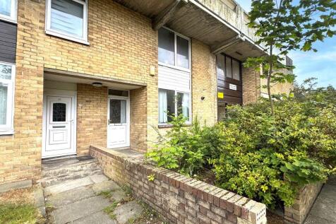 4 bedroom maisonette for sale