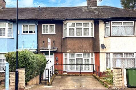 3 Mitchell Close, Abbey Wood, SE2 0JS 3 bed terraced house for sale