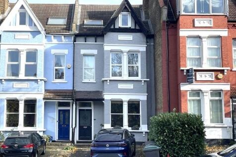 90 Colney Hatch Lane, Muswell Hill... Parking for sale