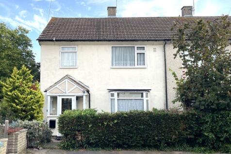 35 Ockham Drive, Orpington, BR5 3DT 3 bed semi