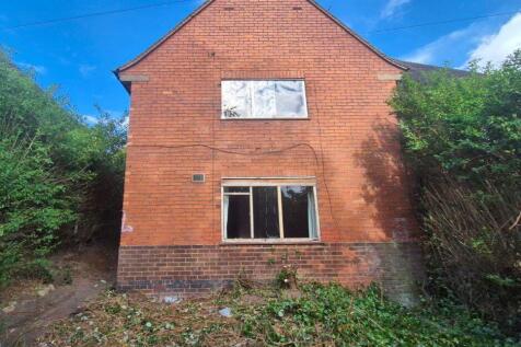 6 Padstow Road, Bestwood, Nottingham... 3 bed semi