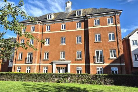 13 Mansion House, Salamanca Way... 2 bed flat for sale