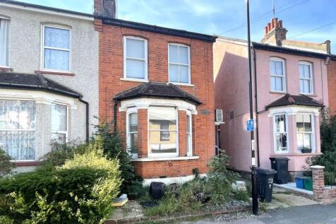 9 Little Roke Avenue, Kenley, CR8 5NN 2 bed semi