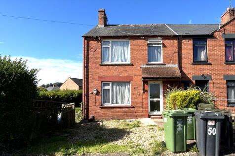 50 Merrivale Road, Exeter, EX4 1PT 3 bed end of terrace house for sale