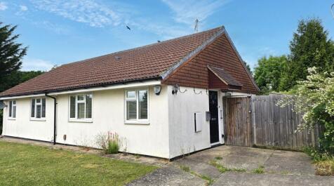 3 bedroom semi-detached bungalow for sale