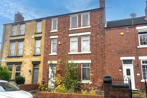 3 bedroom terraced house for sale