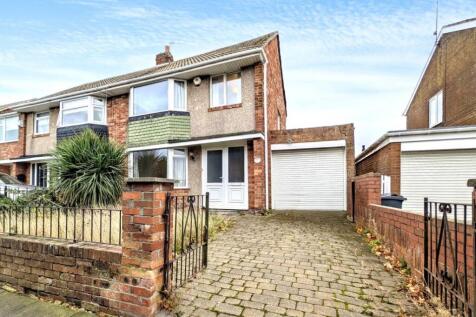 18 Moor Park Road, North Shields... 3 bed semi