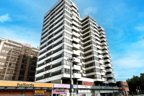 3 bedroom flat for sale