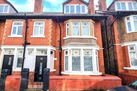 5 bedroom semi-detached house for sale