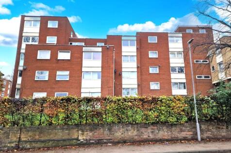 75 Moulton Court, Moulton Rise... 2 bed flat for sale