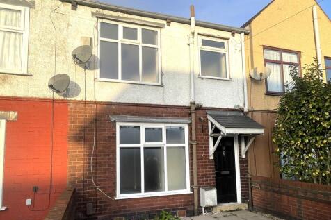 4 Garstang Avenue, Bolton, BL2 6JN 3 bed terraced house for sale