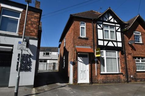 Station Road, Brough 3 bed end of terrace house for sale
