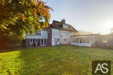 Harts Green, Sedlescombe, TN33 4 bed semi