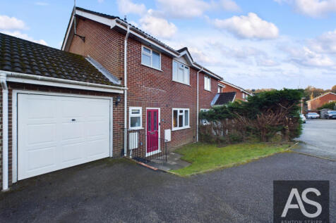 Falconers Drive, Battle, TN33 3 bed semi