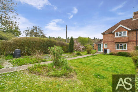 Hoath Hill, Robertsbridge, TN32 3 bed semi