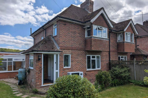 Hoath Hill, Robertsbridge, TN32 3 bed semi