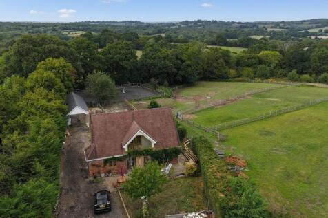 Whatlington Road, Battle, TN33 3 bed detached house for sale