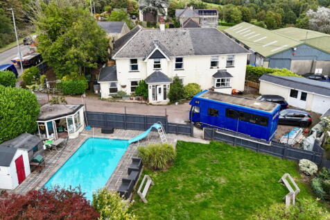 Totnes Road, Newton Abbot TQ12 6 bed detached house for sale
